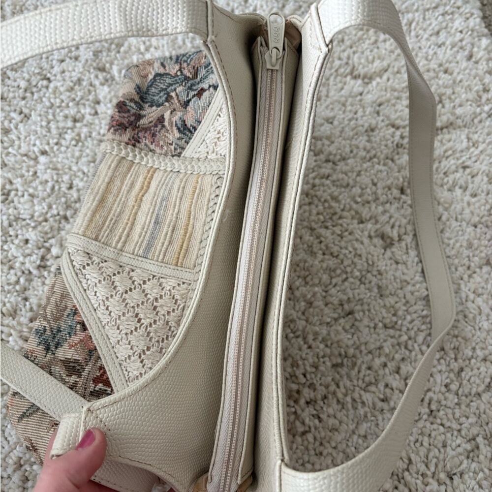 Vintage Quilted Embroidered Patchwork Shoulder Ba… - image 6